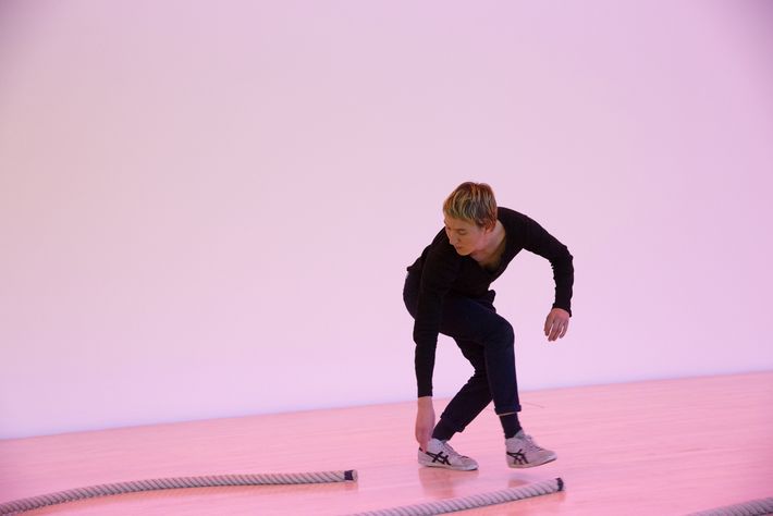 Judith_Hummel_in_Test_Pieces_von_Rosemary_Butcher__c__Regina_Recht