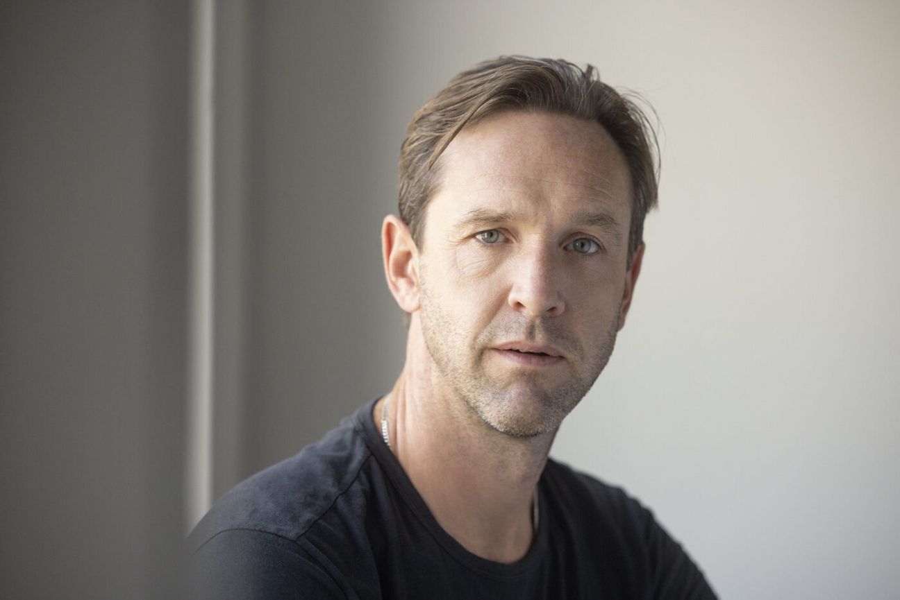 Jefta_van_Dinther__c__Jubal_Battisti